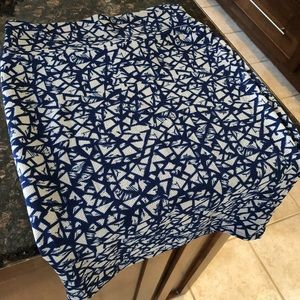 LuLaRoe Cassie Skirt NEVER WORN- Size Med